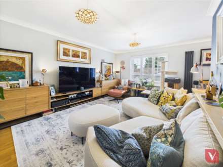 Watling Gardens, Dunstable, Image 14