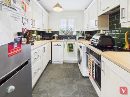 Watling Gardens, Dunstable, Image 16