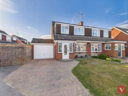 Turnpike Drive, Luton