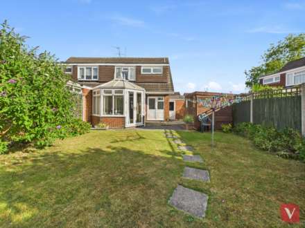 Turnpike Drive, Luton, Image 19