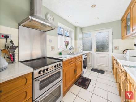 Turnpike Drive, Luton, Image 4