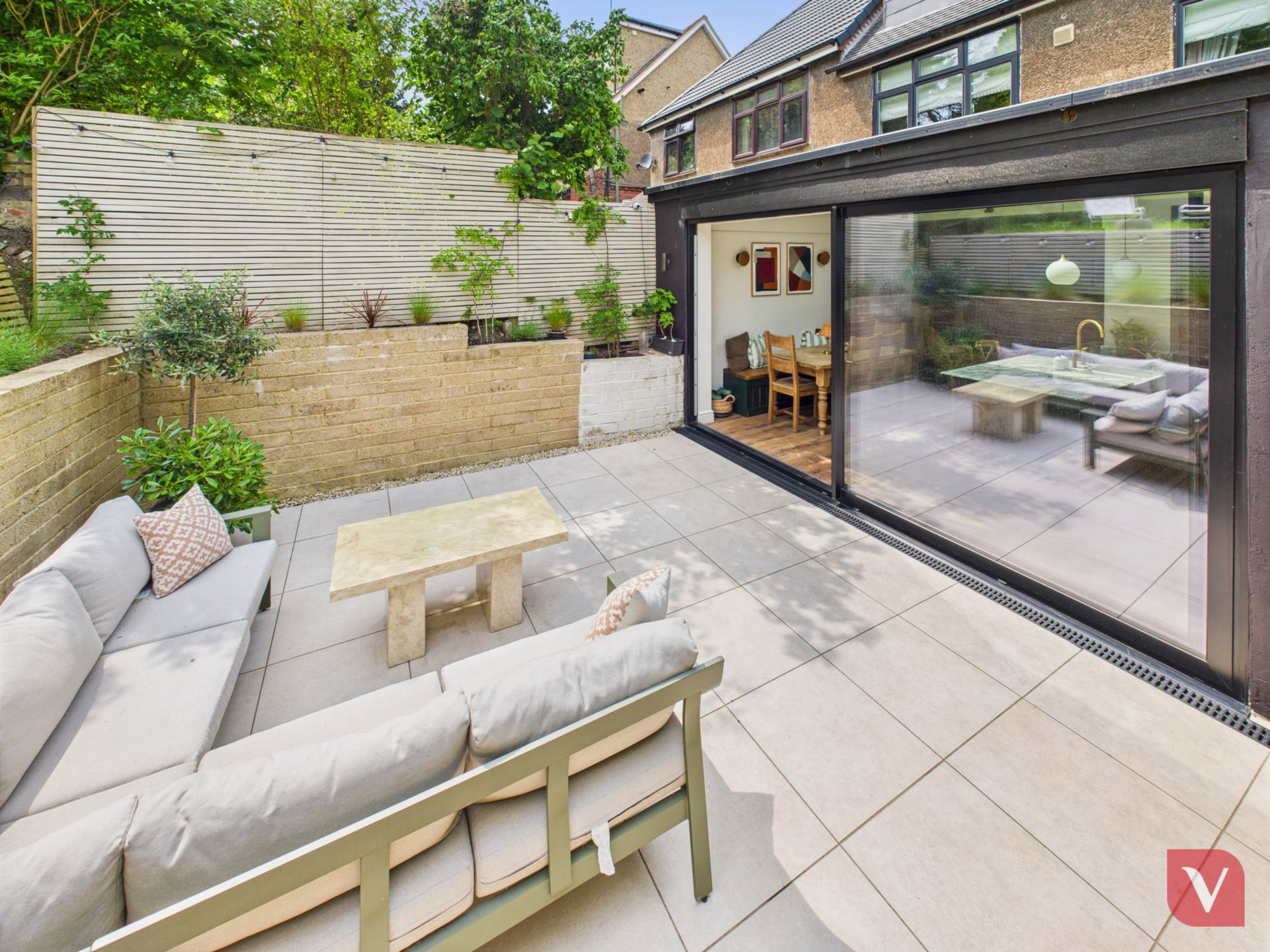 Cutenhoe Road, Luton, Image 34