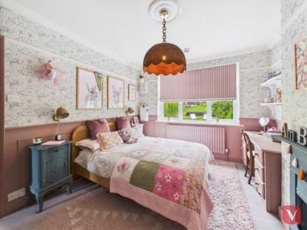 Cutenhoe Road, Luton, Image 21
