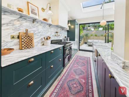 Cutenhoe Road, Luton, Image 8