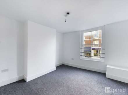 High Street, Newport Pagnell, Image 6