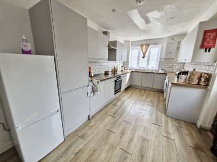 Blenheim Road, Bedford, Image 3