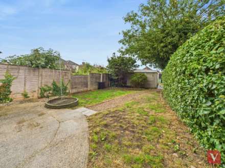 Sundon Park Road, Luton, Image 16