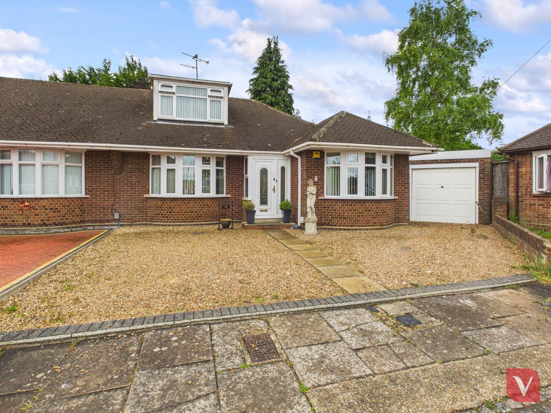 Challney Close, Luton, Image 1