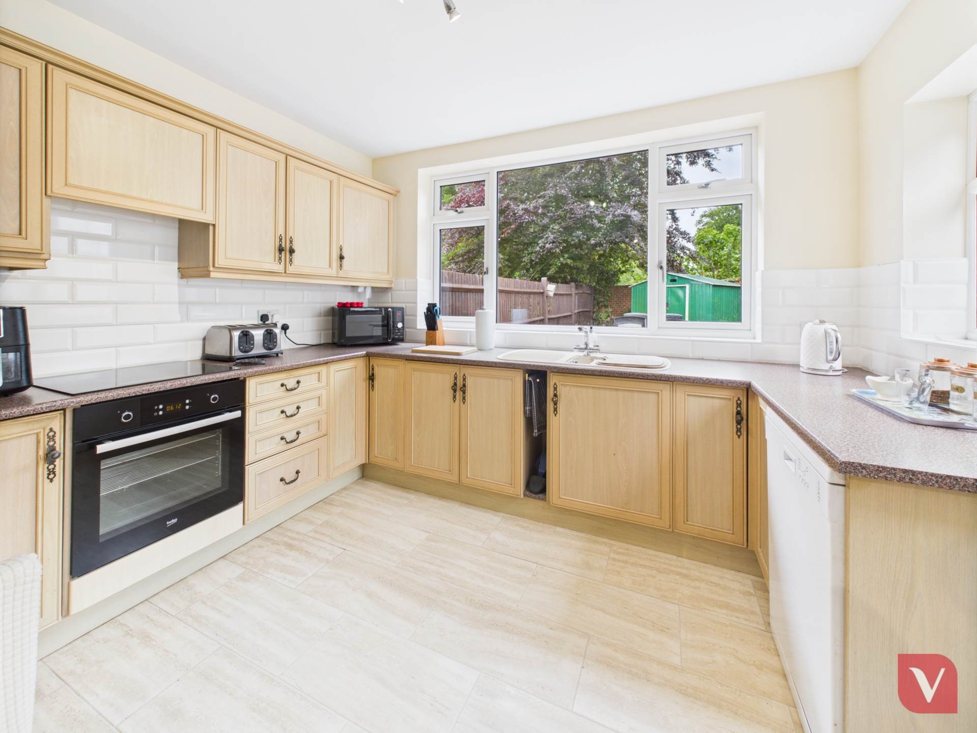 Challney Close, Luton, Image 4