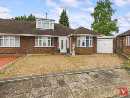 Challney Close, Luton, Image 1