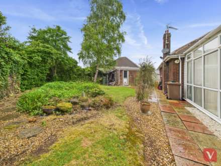 Challney Close, Luton, Image 12
