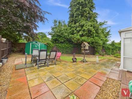 Challney Close, Luton, Image 16