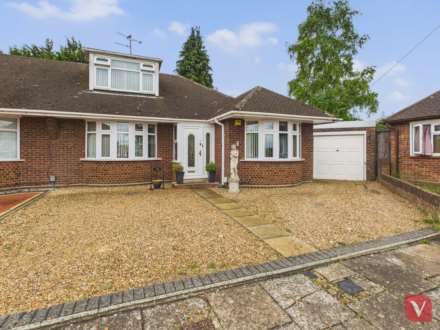 Challney Close, Luton, Image 17