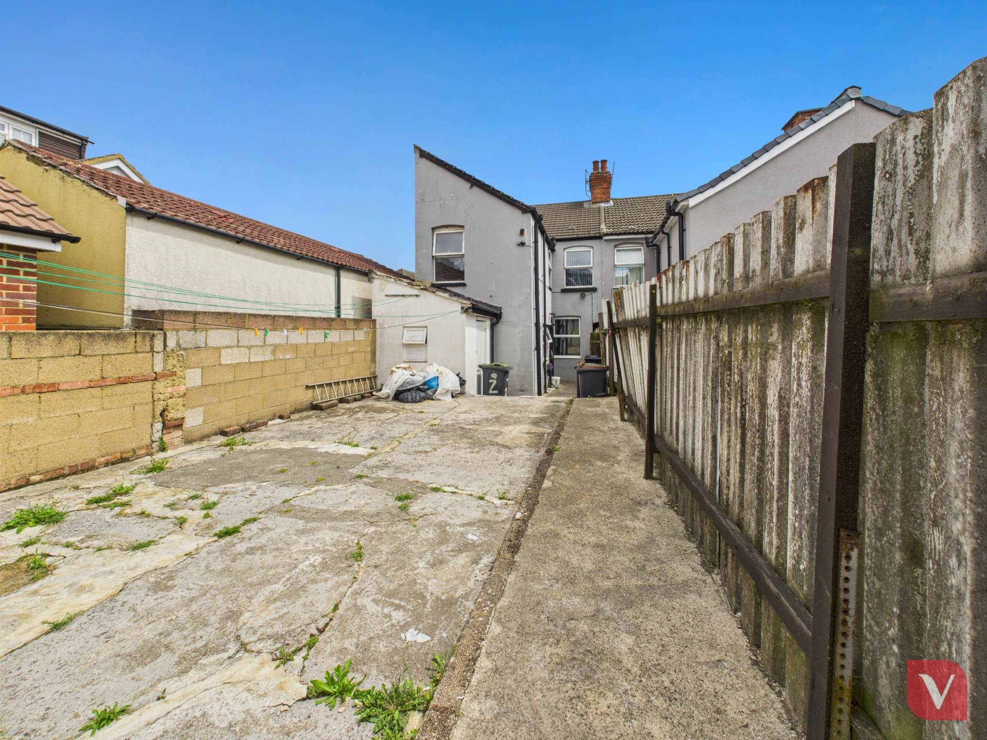 Chatsworth Road, Luton, Image 11