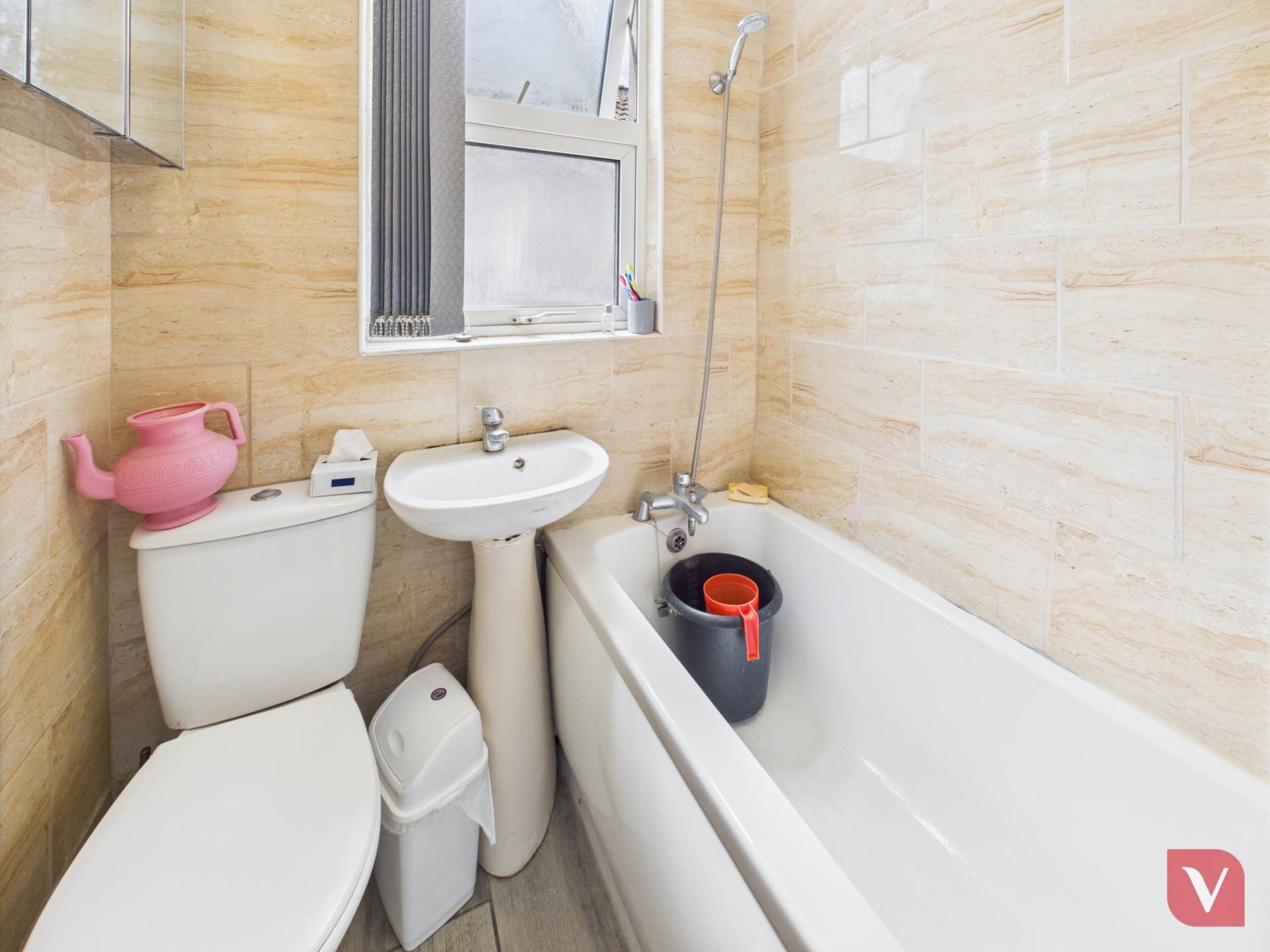 Chatsworth Road, Luton, Image 9