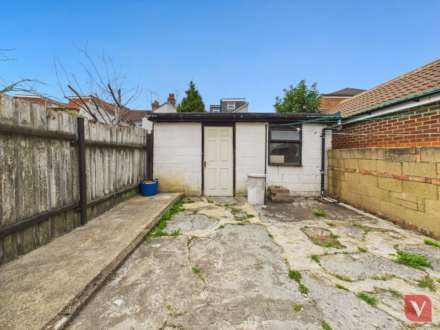 Chatsworth Road, Luton, Image 12