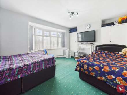 Chatsworth Road, Luton, Image 6