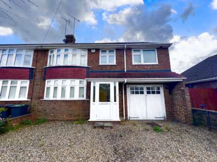 4 Bedroom Semi-Detached, Onslow Road, Luton
