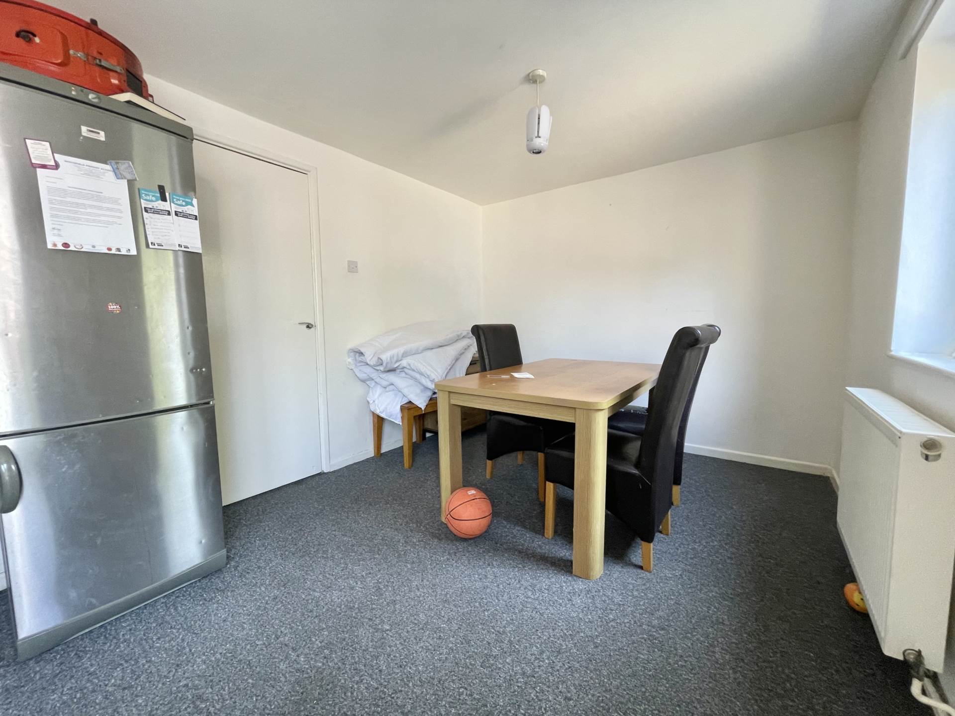 Olympic Close, Luton, Image 4