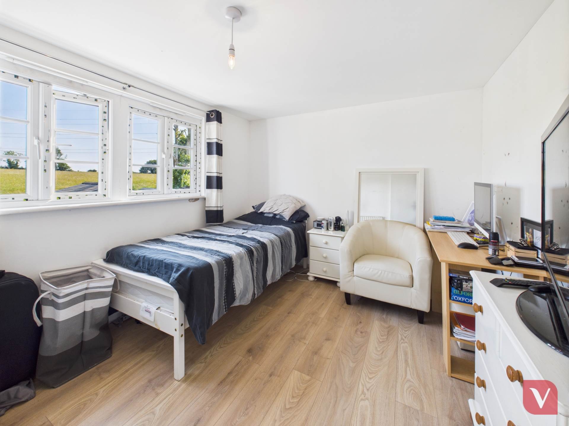 Chalton Heights, Luton, Image 9
