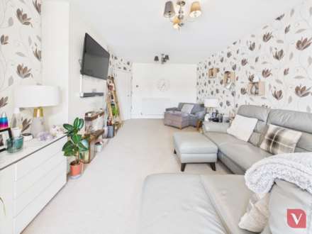 Chalton Heights, Luton, Image 13