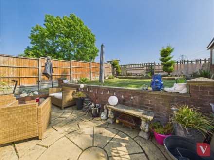 Chalton Heights, Luton, Image 14