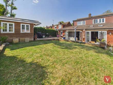 Chalton Heights, Luton, Image 18