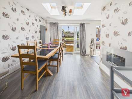 Chalton Heights, Luton, Image 4