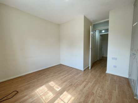 Dorrington Close, Luton, Image 9