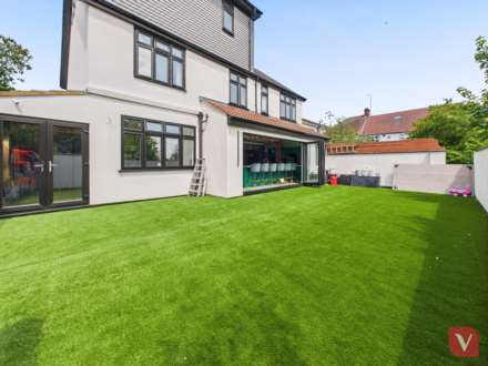 Fountains Road, Luton, Image 23