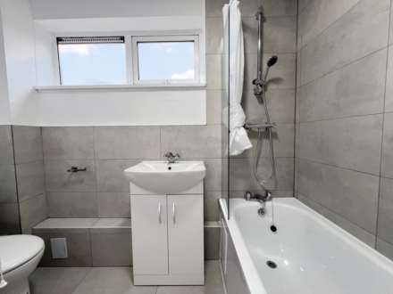 Berkely Path, Luton, Image 13