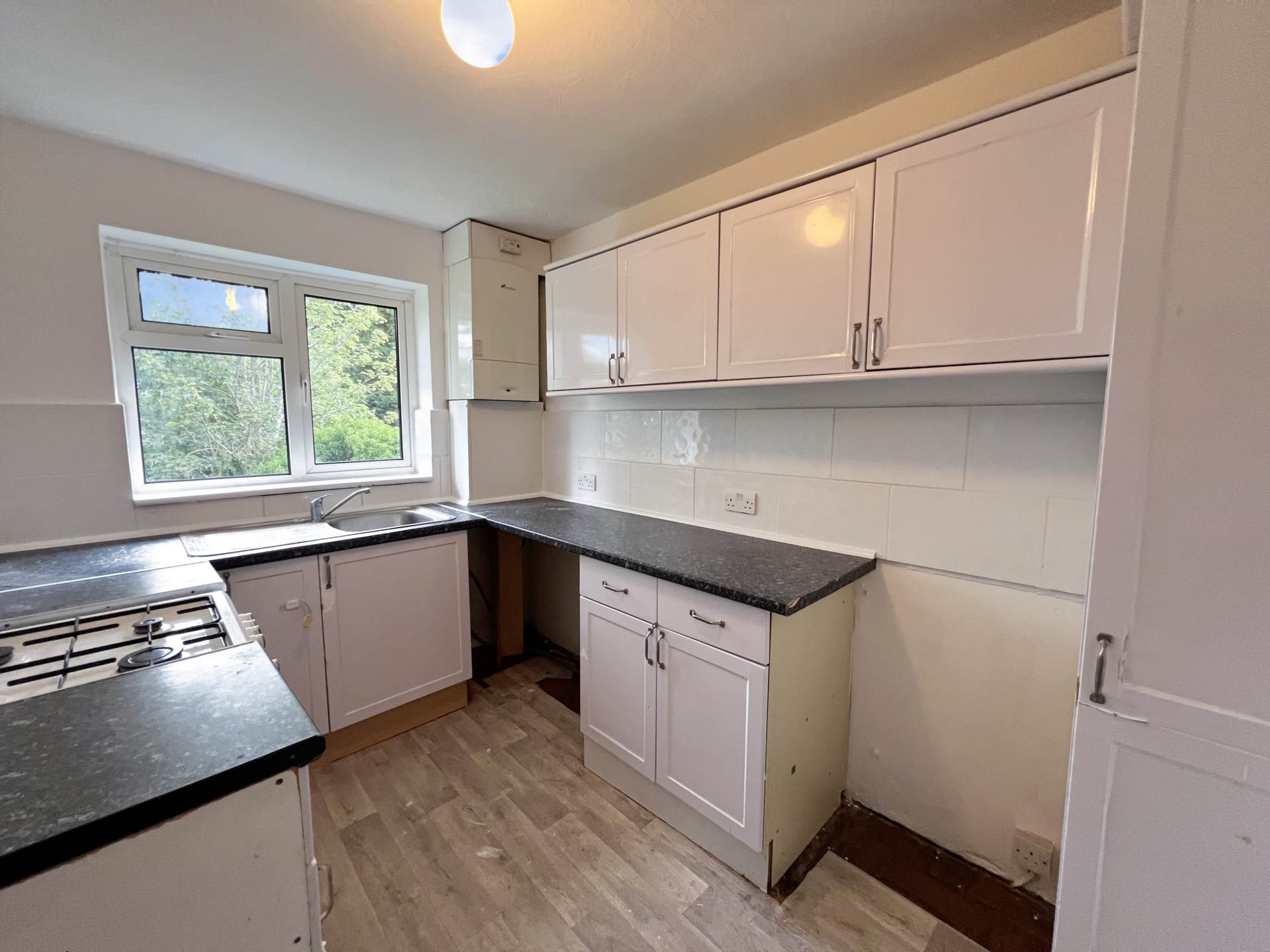 Canterbury Close, Luton, Image 10