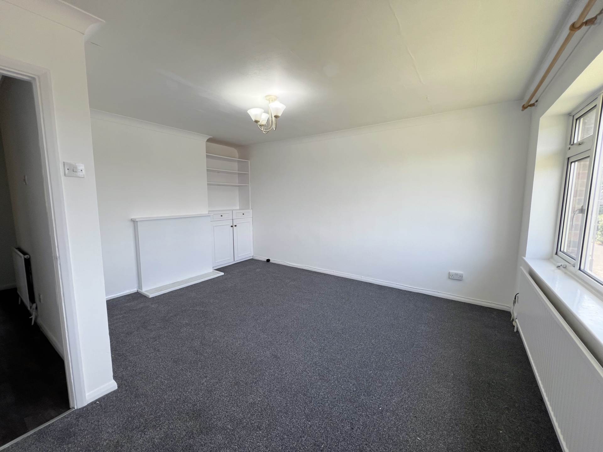 Canterbury Close, Luton, Image 2