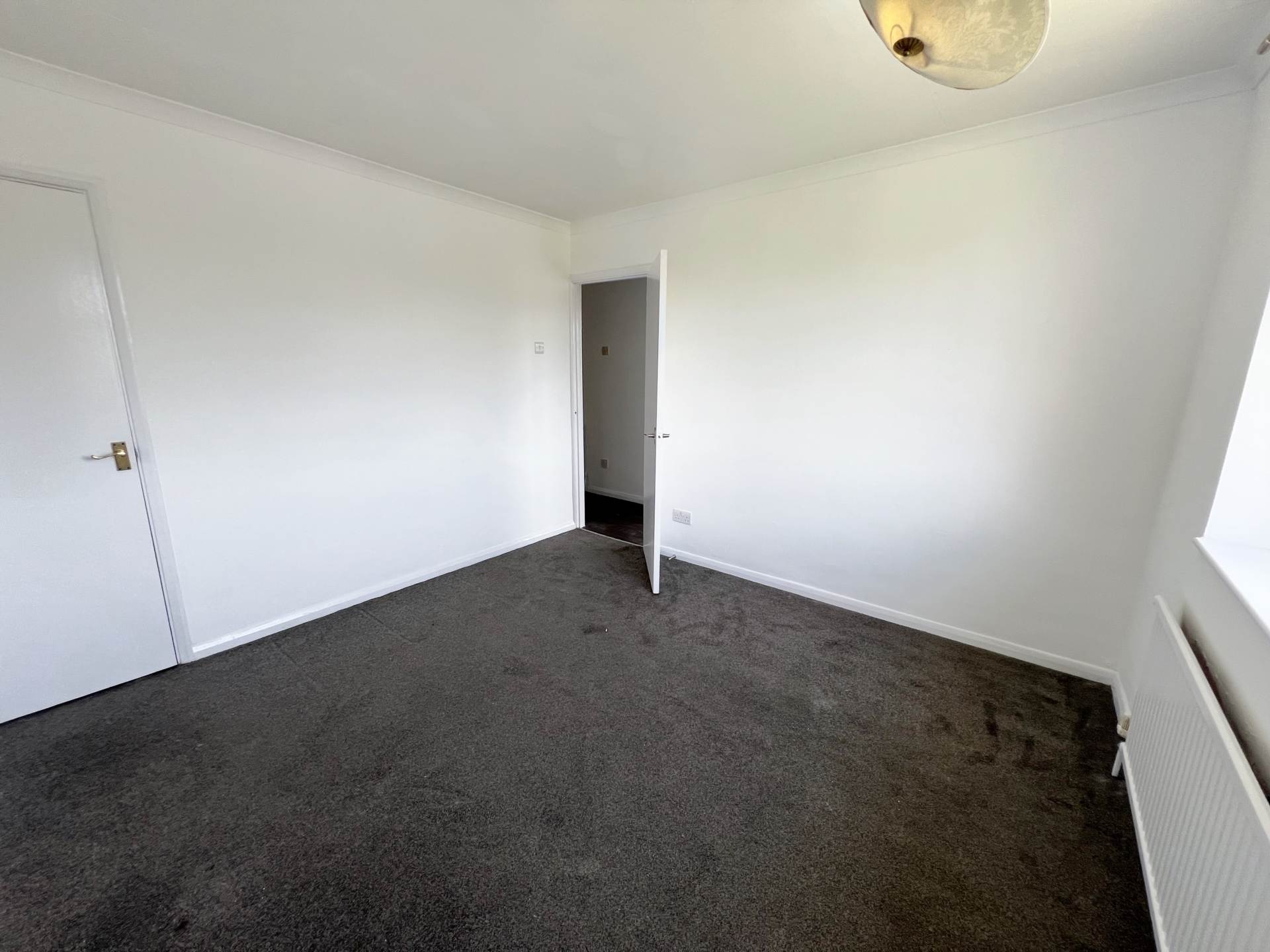 Canterbury Close, Luton, Image 8