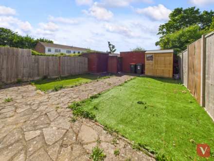 Chelsea Gardens, Dunstable, Image 7