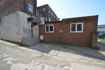 Queensway, Bletchley, Image 7