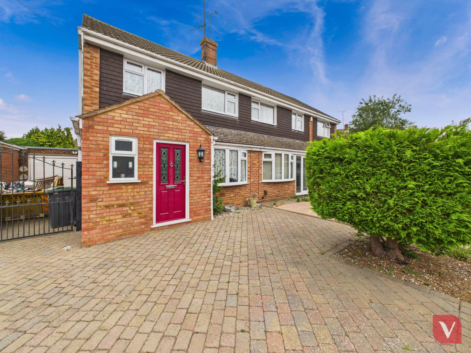 Torquay Drive, Luton, Image 20
