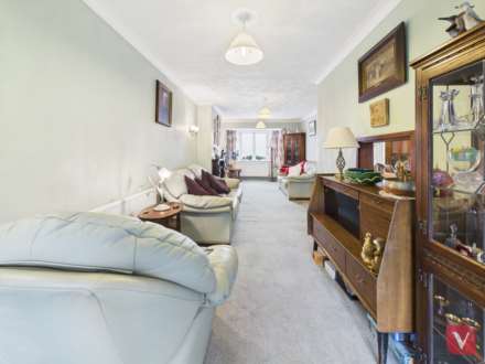 Torquay Drive, Luton, Image 6