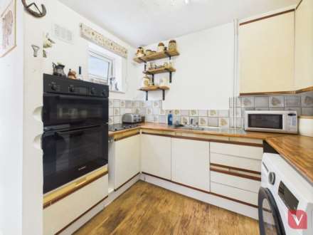 Torquay Drive, Luton, Image 9
