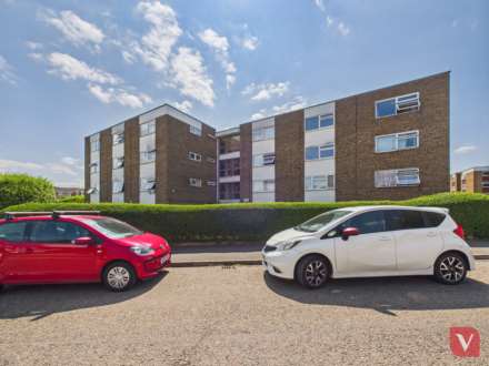 Handcross Road, Luton, Image 7