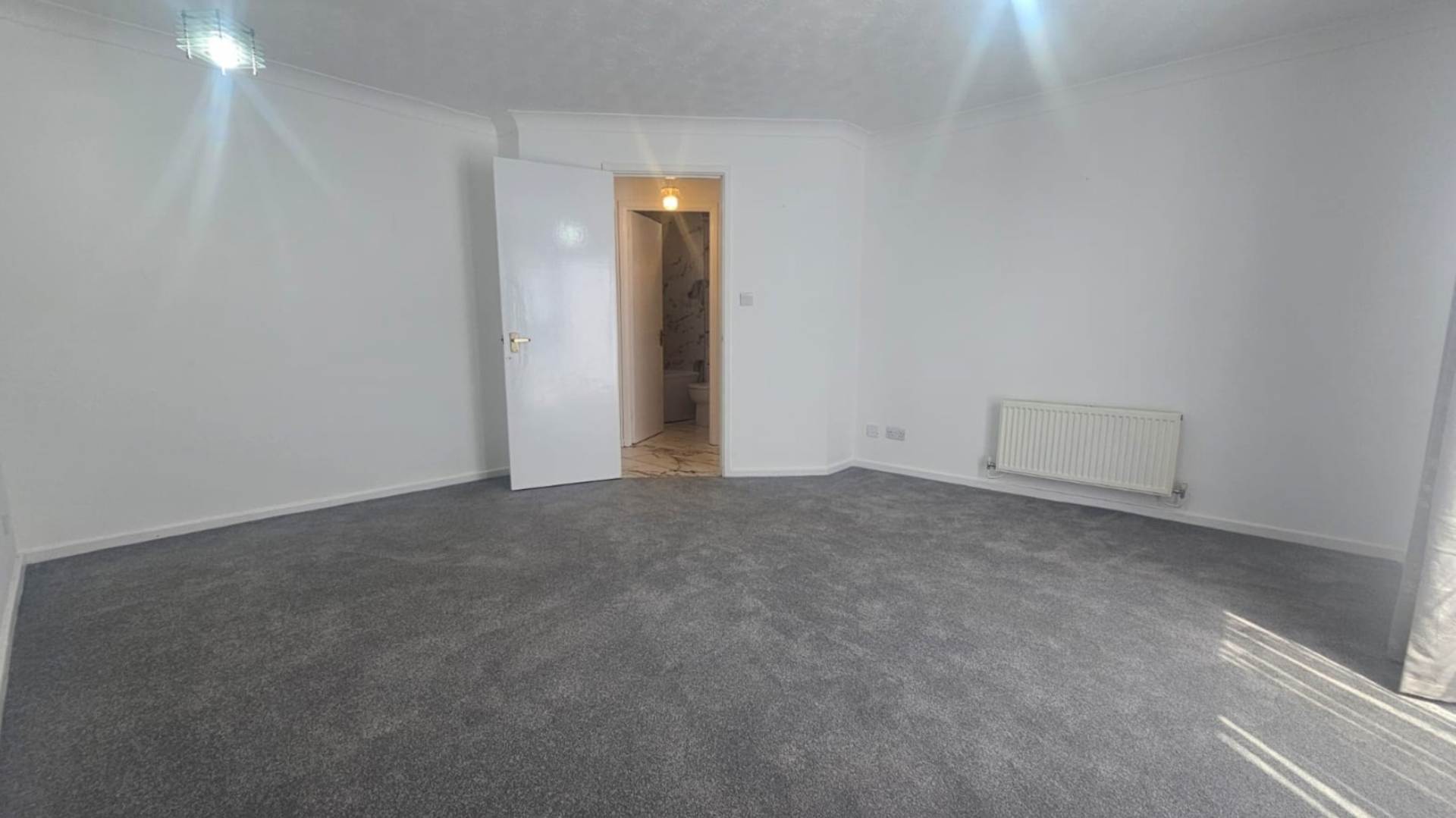 North Row, Milton Keynes, Image 2