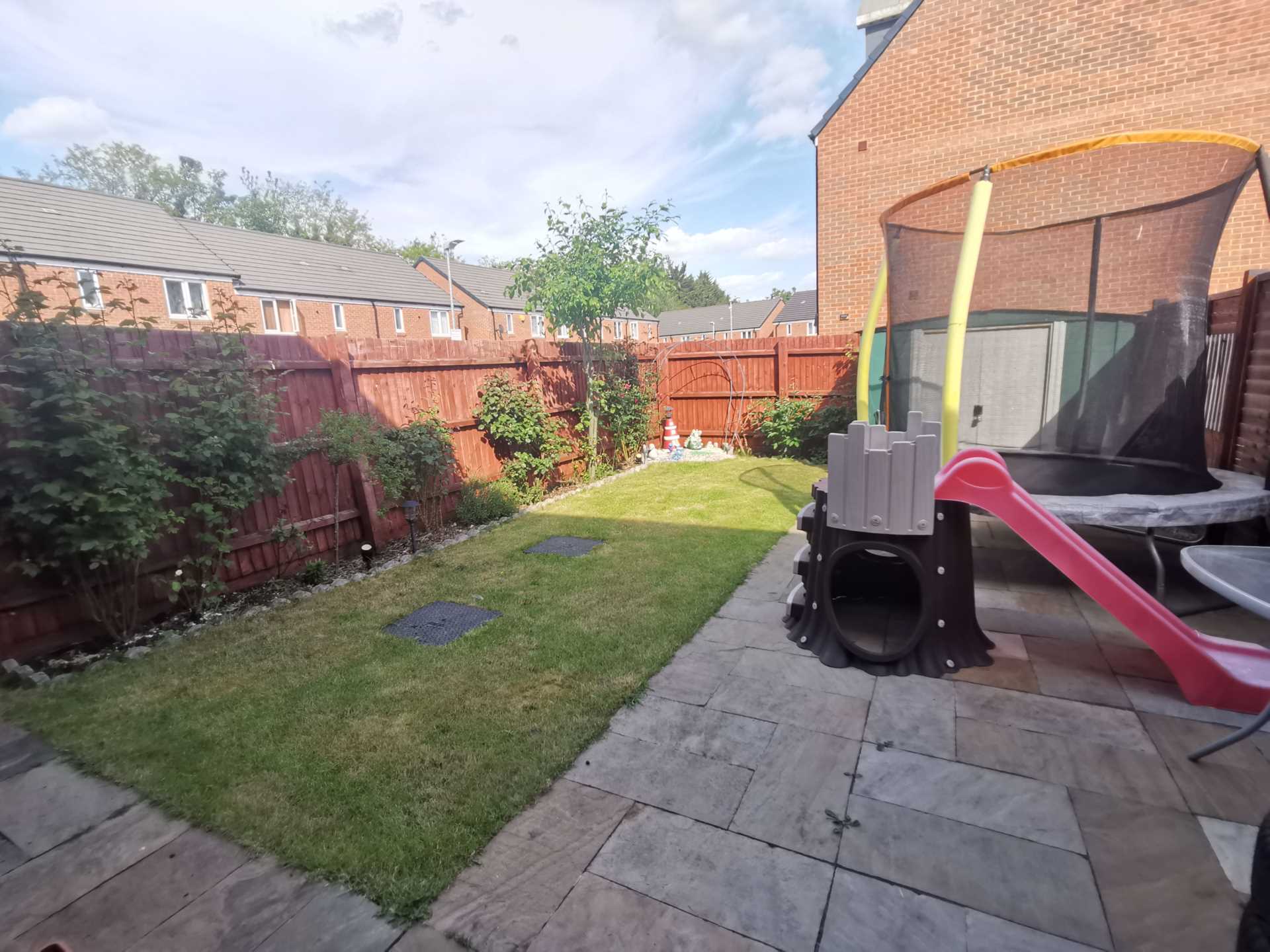 Guardian Way, Luton, Image 11