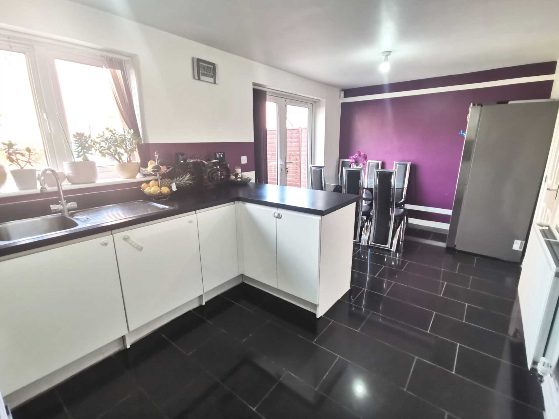 Guardian Way, Luton, Image 4