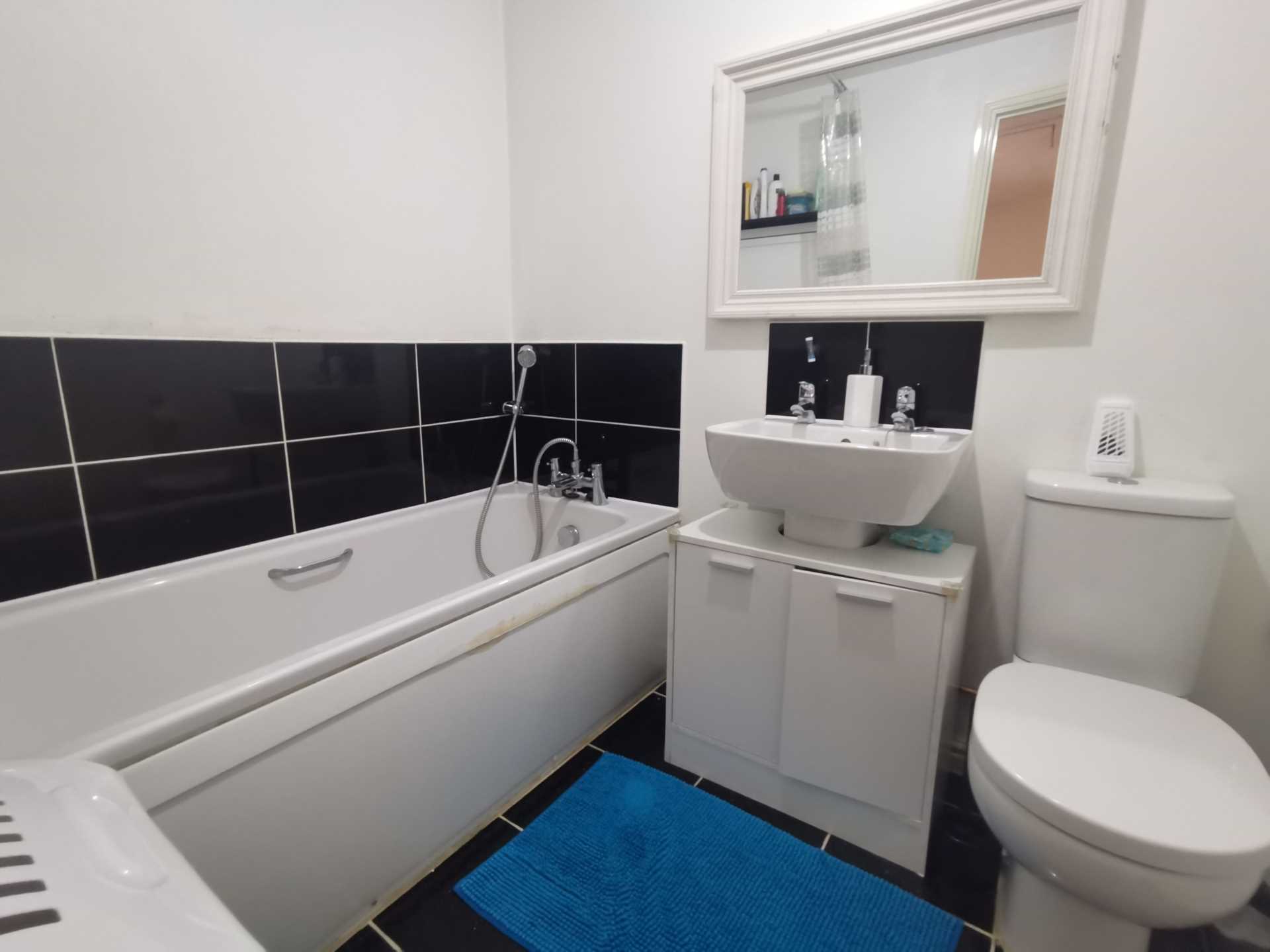 Guardian Way, Luton, Image 9