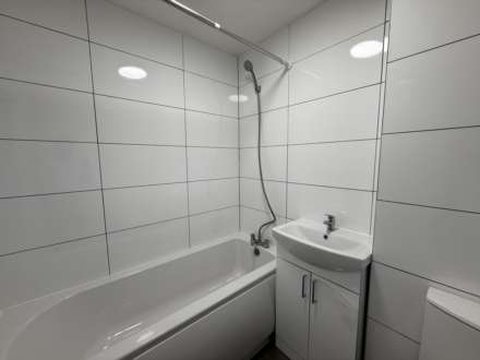 Brussels Way, LU3, Image 12