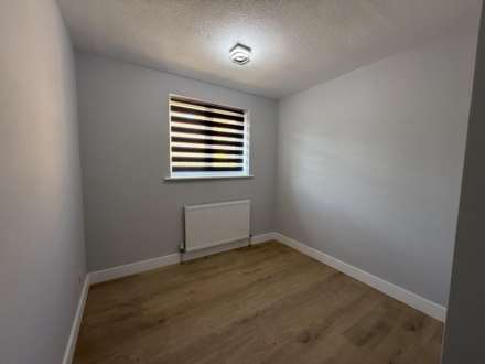 Brussels Way, LU3, Image 8