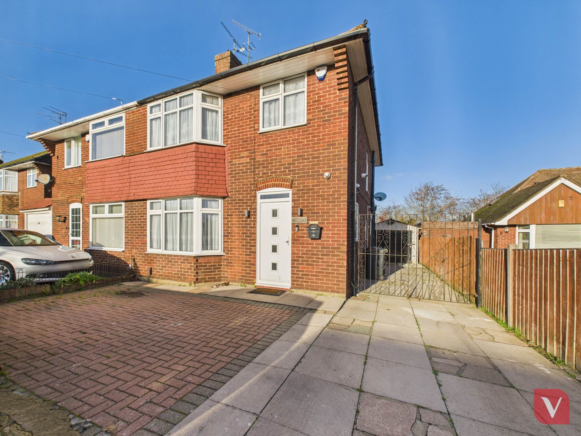 Austin Road, Luton, Image 1