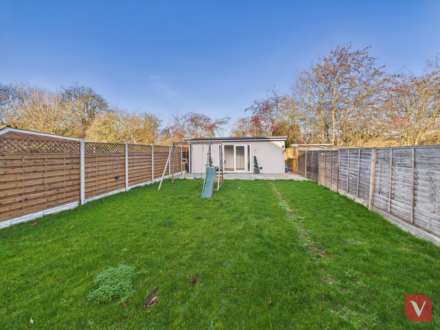 Austin Road, Luton, Image 19