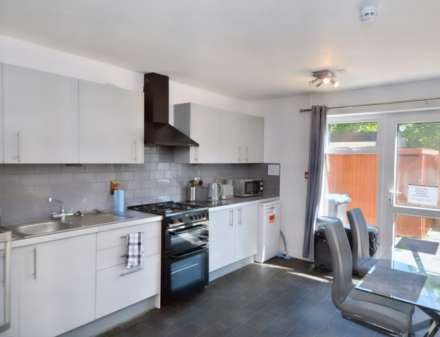 South Ninth Street, Central Milton Keynes, Image 3