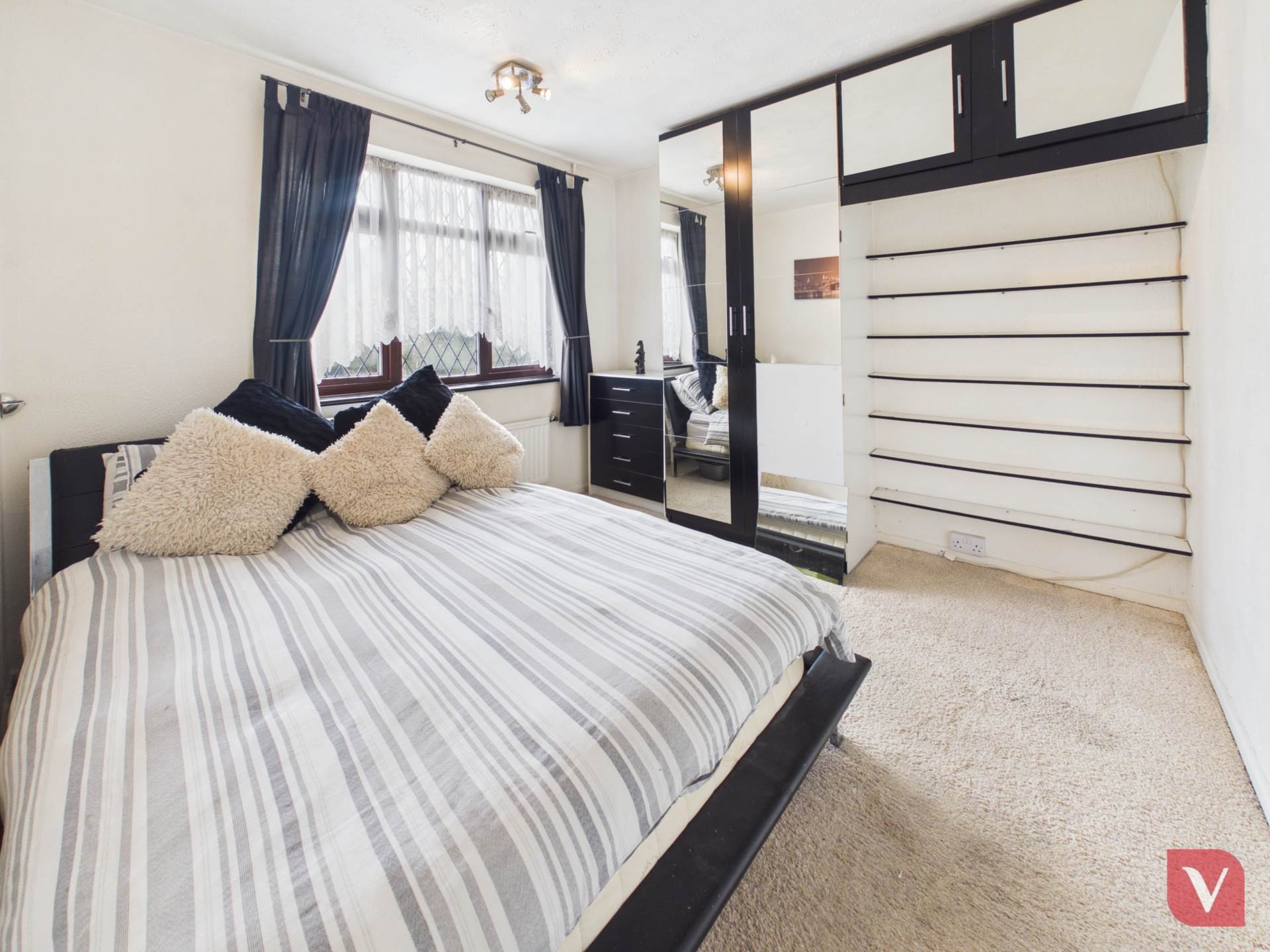 Ashcroft Road, Luton, Image 9